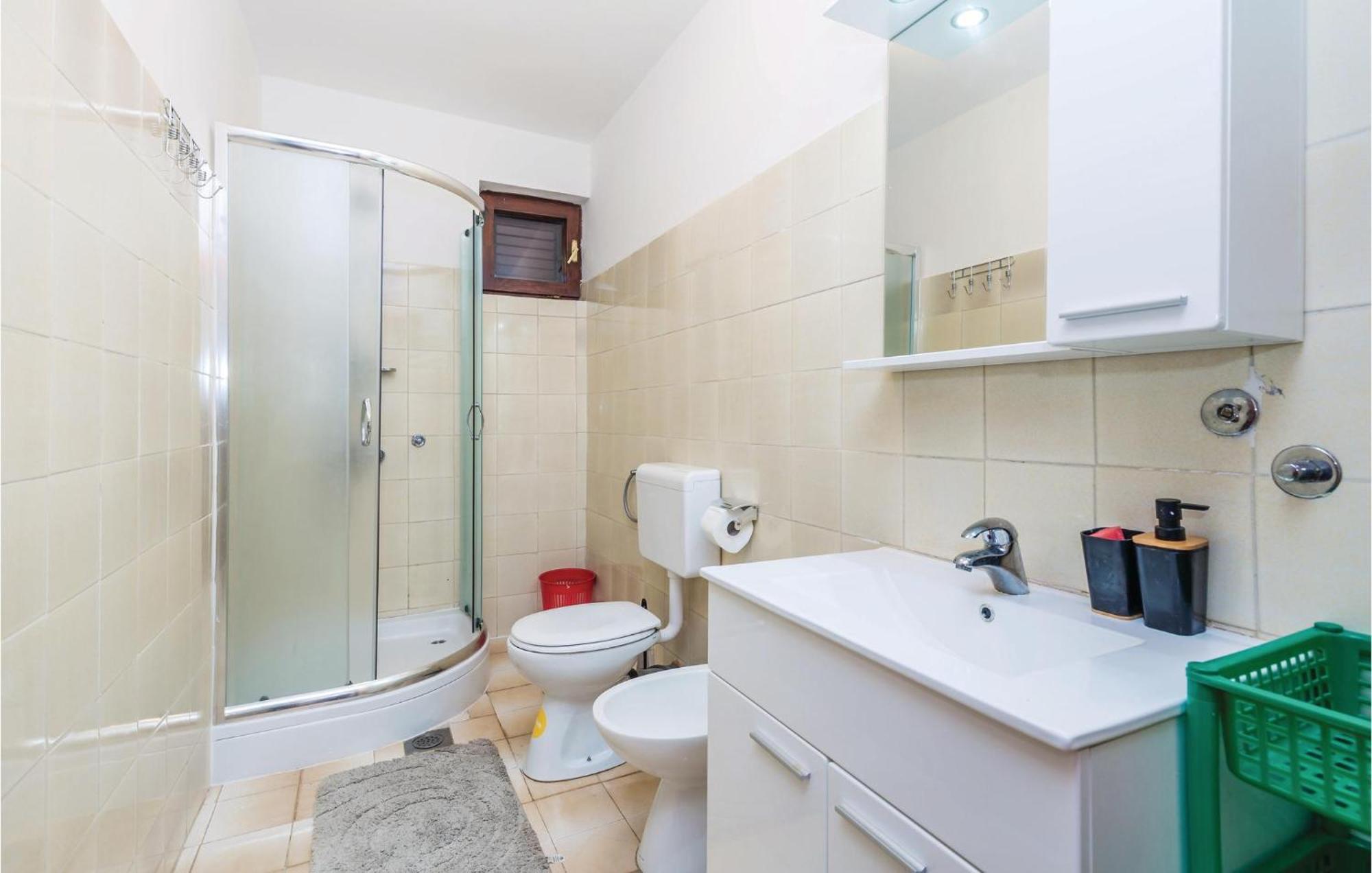 Stunning Apartment In Barbat-Rab With Wifi Barbat na Rabu Экстерьер фото