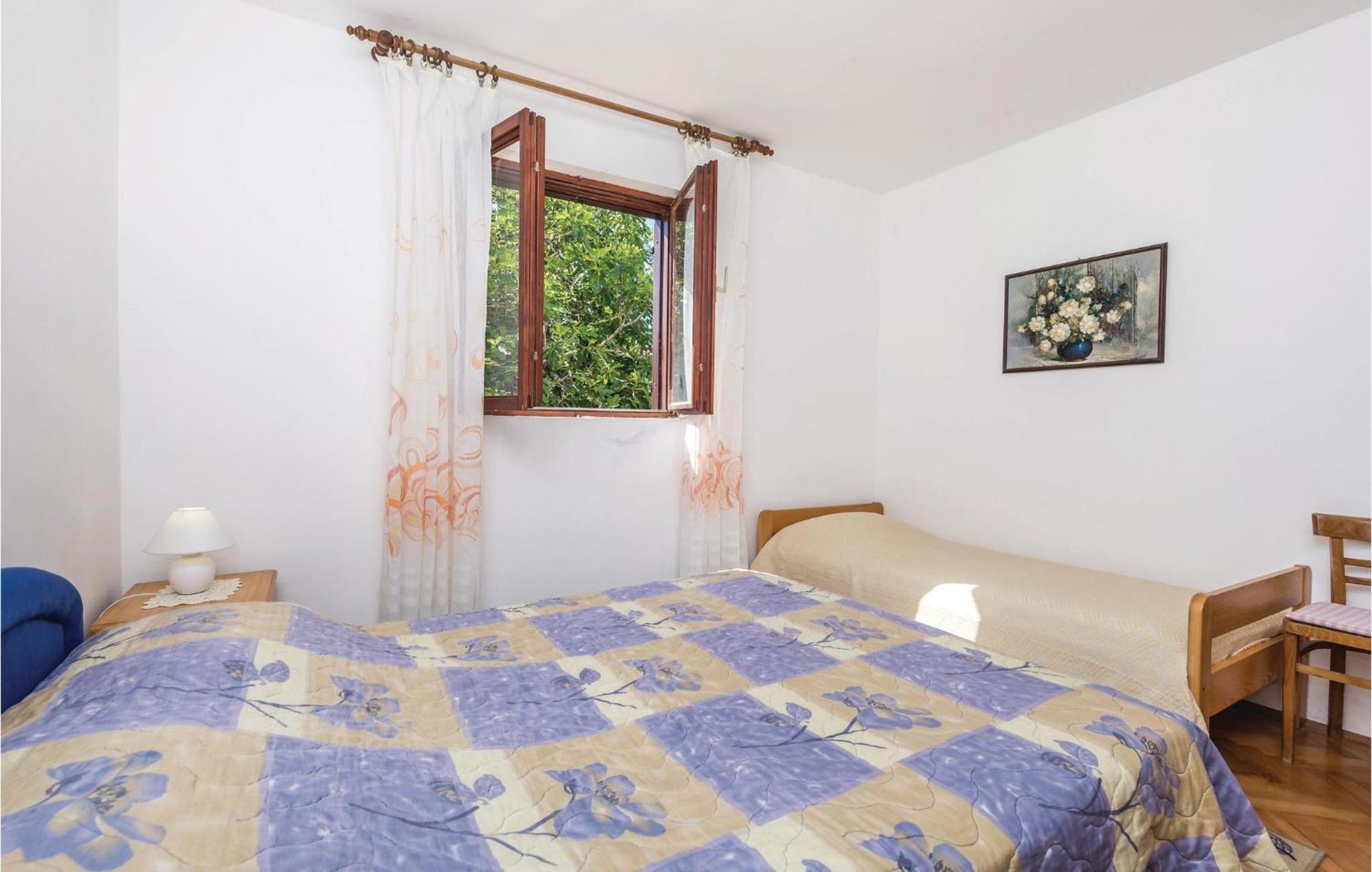 Stunning Apartment In Barbat-Rab With Wifi Barbat na Rabu Экстерьер фото